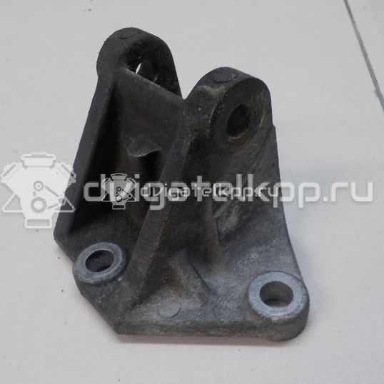 Фото Кронштейн генератора  FS0118371A для mazda 323 (BJ)