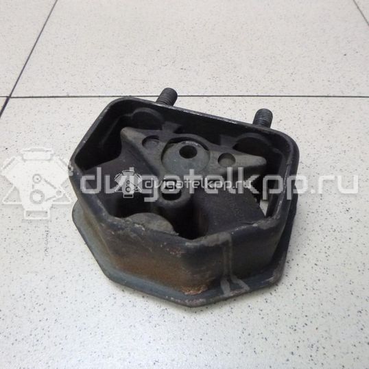 Фото Опора двигателя правая  90250348 для Opel Kadett / Corsa