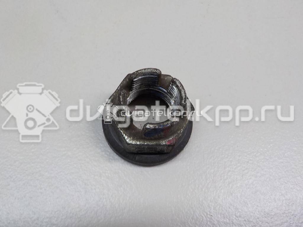 Фото Гайка передней ступицы  8200964237 для Renault Megane / Clio / 19 / Laguna / Scénic {forloop.counter}}