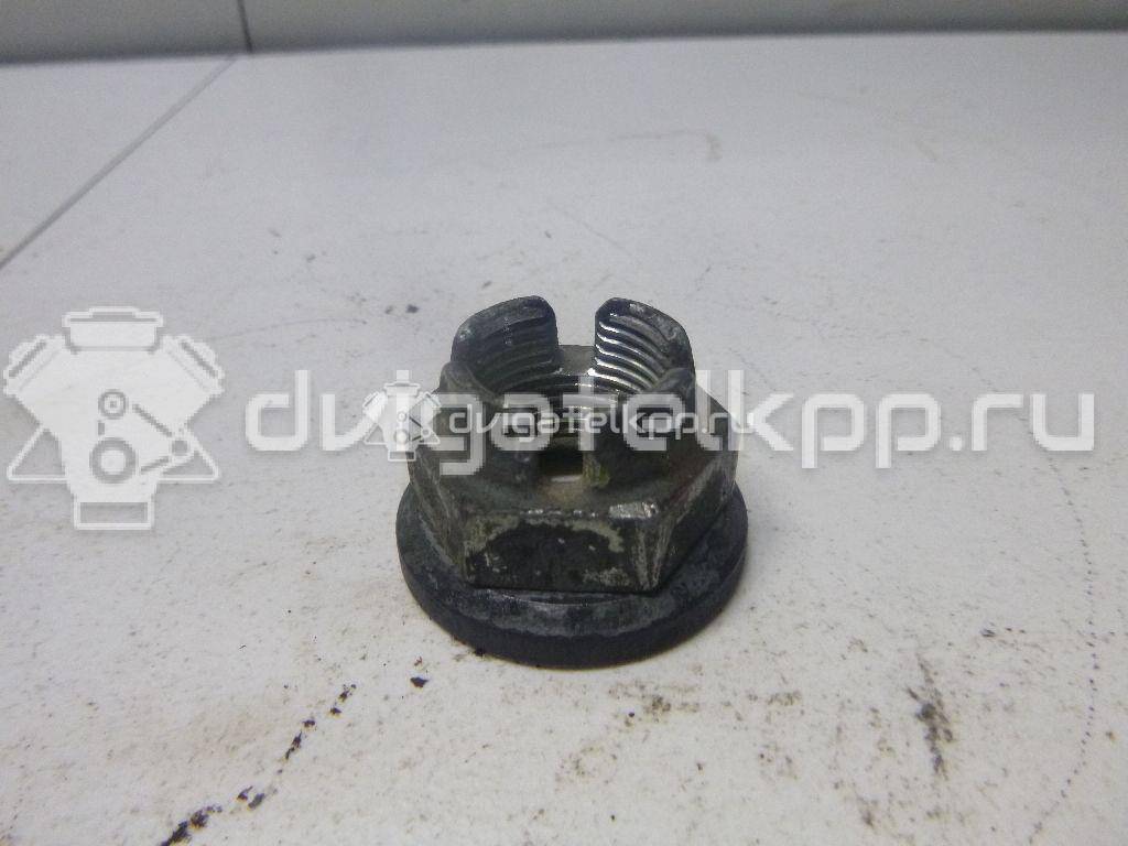 Фото Гайка передней ступицы  8200964237 для Renault Megane / Clio / 19 / Laguna / Scénic {forloop.counter}}