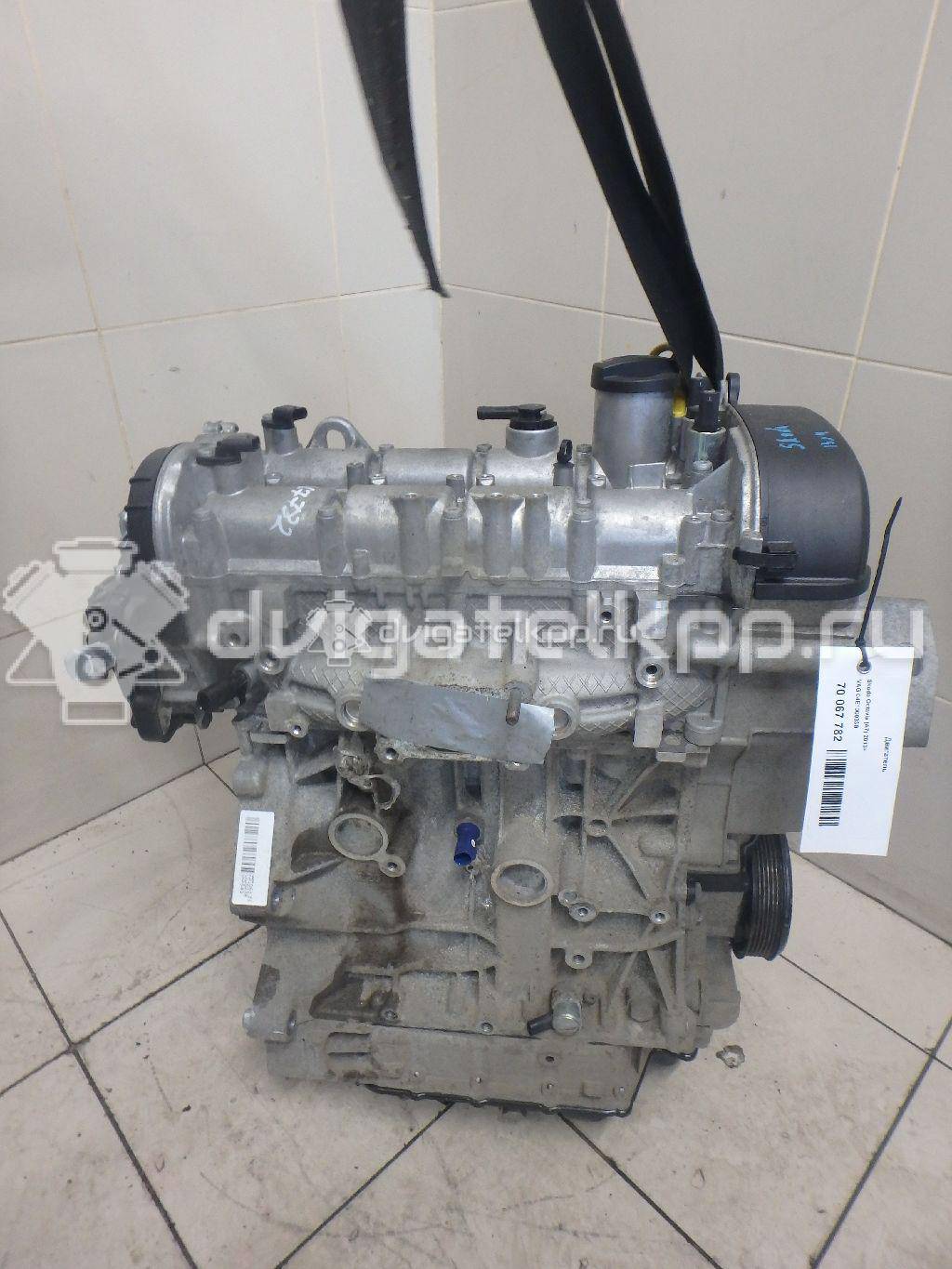 Фото Контрактный (б/у) двигатель CHPA для Volkswagen Golf 140 л.с 16V 1.4 л бензин 04E100033B {forloop.counter}}