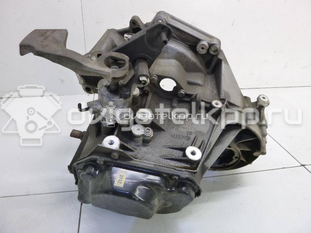 Фото Контрактная (б/у) МКПП для Volkswagen Polo / Caddy / Golf 110 л.с 16V 1.6 л CWVA бензин 0AF300042T {forloop.counter}}