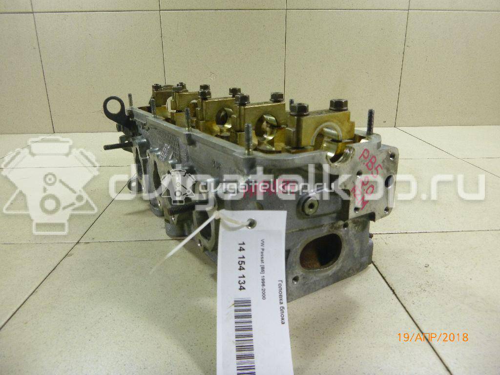 Фото Головка блока для двигателя AZM для Volkswagen Passat 116 л.с 8V 2.0 л бензин 06B103351C {forloop.counter}}