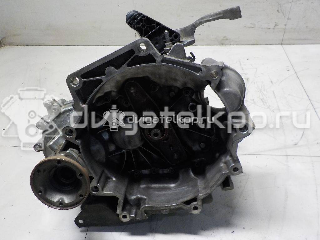 Фото Контрактная (б/у) МКПП для Volkswagen Polo / Caddy / Golf 110 л.с 16V 1.6 л CWVA бензин 02T300048L {forloop.counter}}