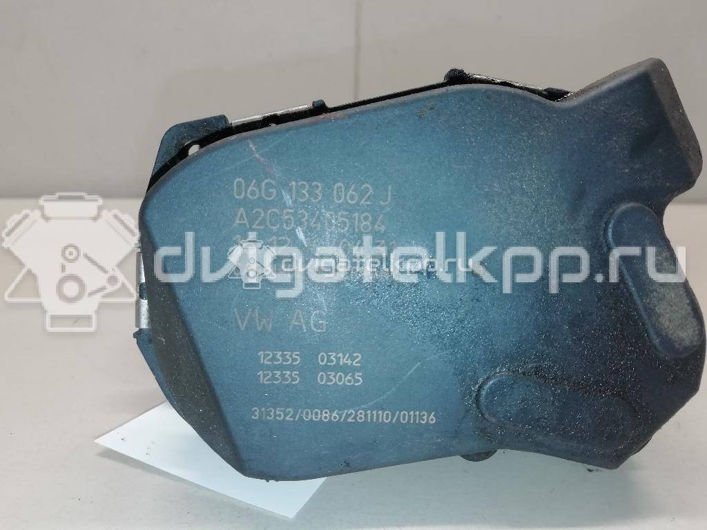 Фото Заслонка дроссельная электрическая  06G133062J для Volkswagen Bora / Golf / New Beetle {forloop.counter}}