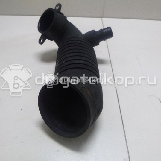 Фото Патрубок интеркулера  8D0129615J для Volkswagen Passat