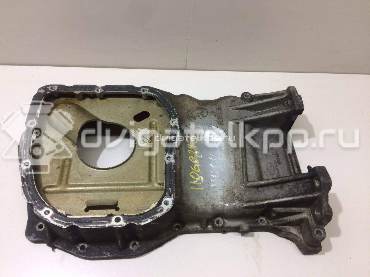 Фото Поддон масляный двигателя для двигателя FE (16V) для Kia Sportage / Clarus / Retona Ce 118-148 л.с 16V 2.0 л бензин 2152138054 {forloop.counter}}