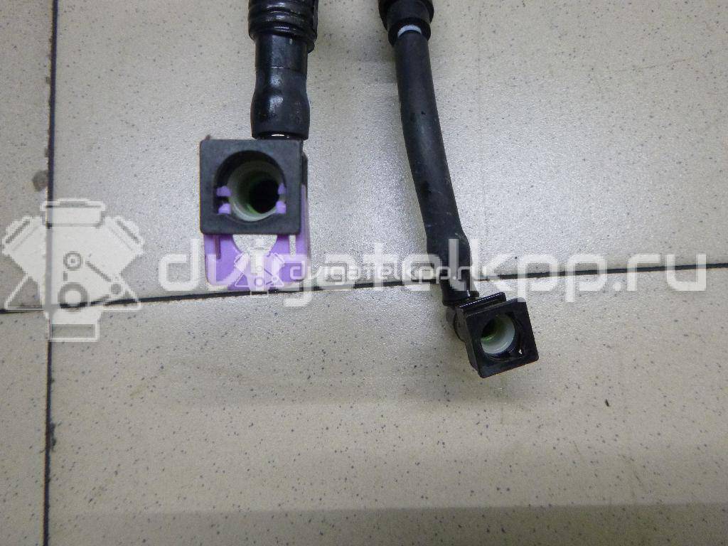 Фото Трубка топливная для двигателя FE (16V) для Mazda / Kia 140-148 л.с 16V 2.0 л Супер-бензин (95) неэтилированный P53T13410B {forloop.counter}}