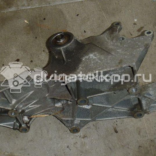 Фото Кронштейн генератора  06b903143n для Volkswagen / Audi