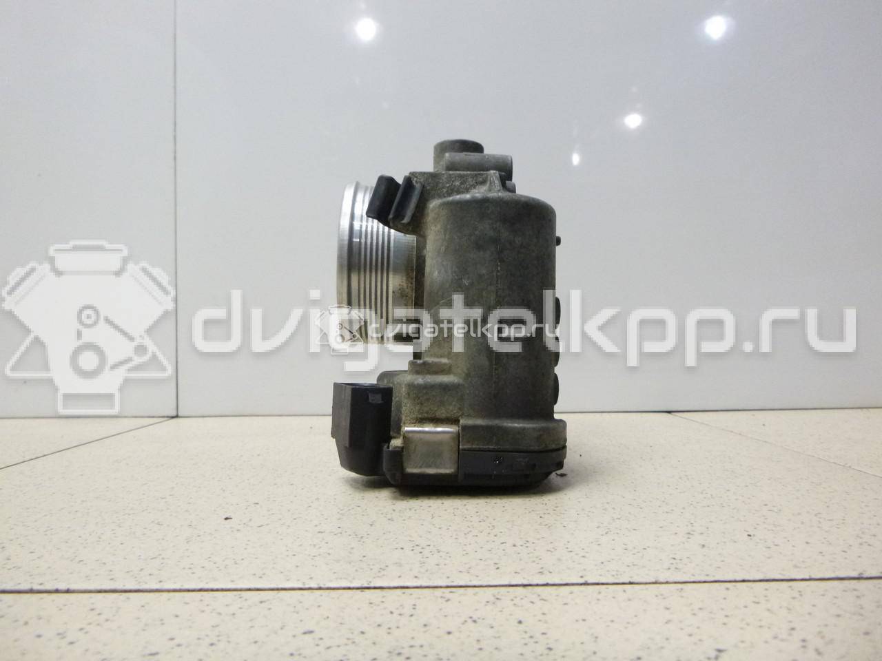 Фото Заслонка дроссельная электрическая  31216665 для Volvo V50 Mw / C70 / V70 / C30 / V60 {forloop.counter}}