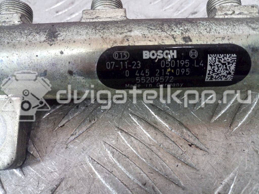 Фото Рейка топливная (рампа)  55209572 для opel  Zafira B (2005-2011) {forloop.counter}}