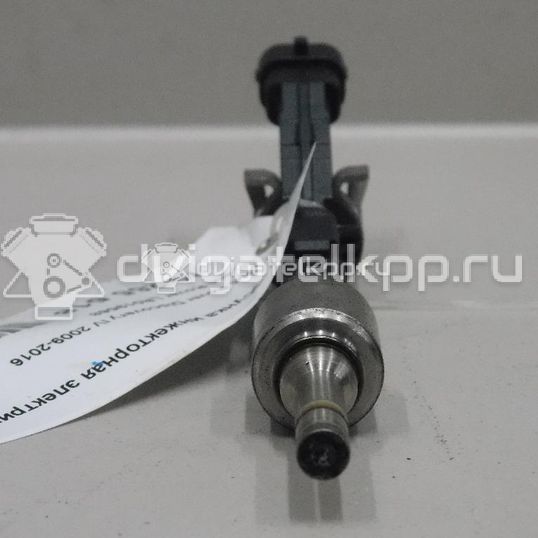 Фото Форсунка инжекторная электрическая  LR019568 для land rover Discovery IV