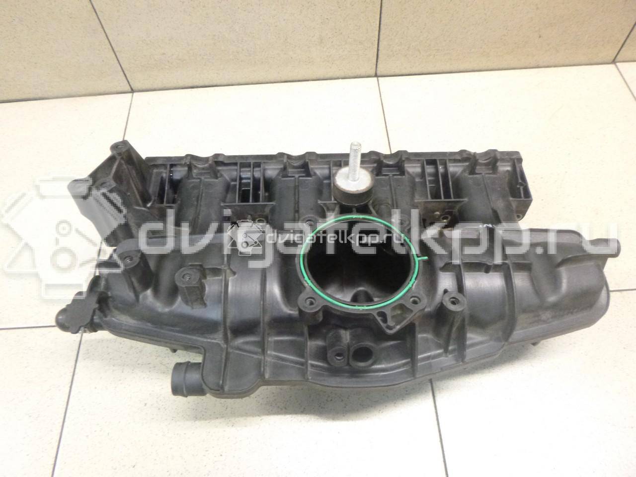 Фото Коллектор впускной для двигателя BWE для Seat Exeo 200 л.с 16V 2.0 л бензин 06F133201P {forloop.counter}}