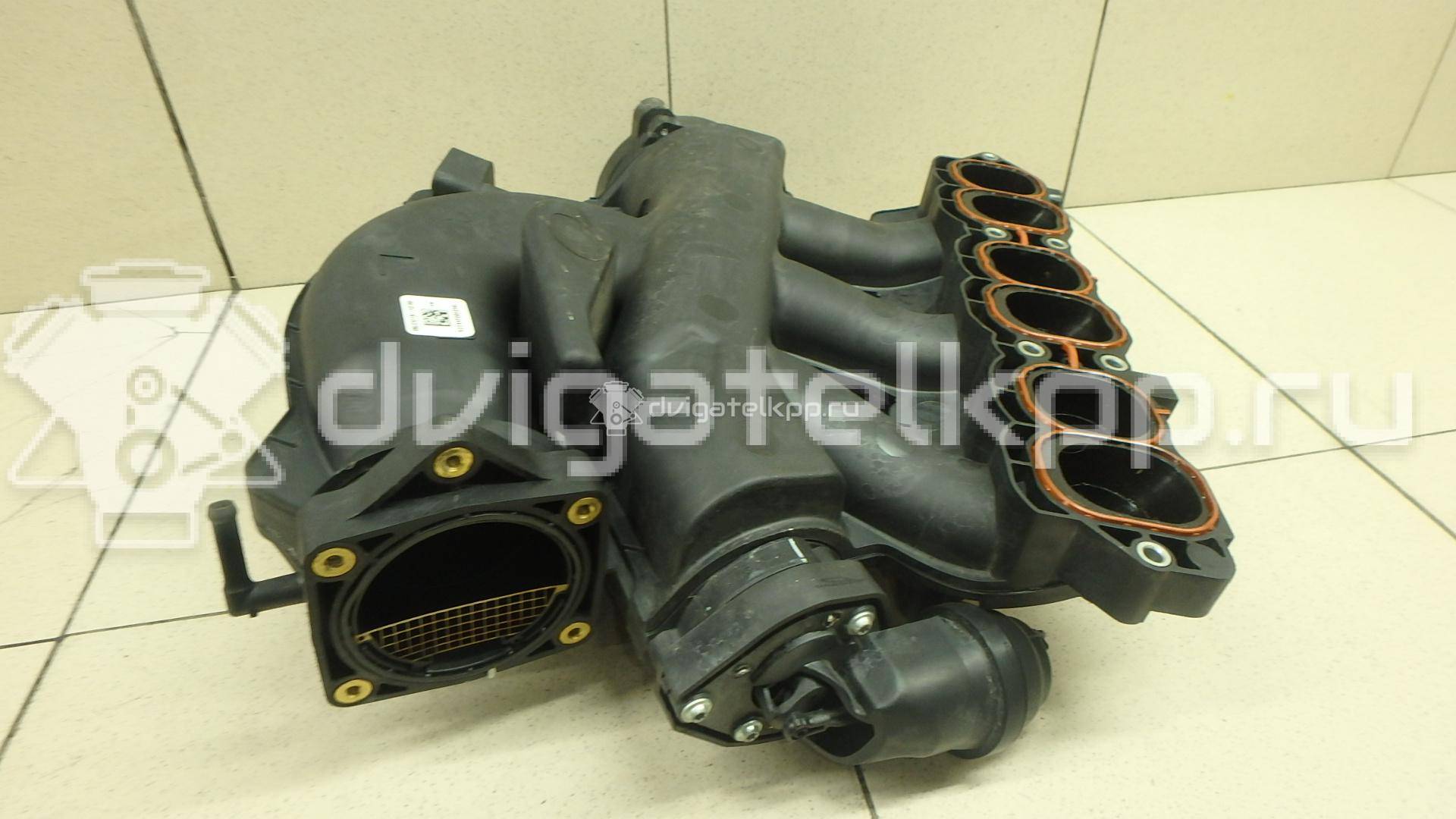 Фото Коллектор впускной для двигателя VQ35DE для Infiniti / Mitsuoka / Isuzu / Nissan / Nissan (Dongfeng) 243-284 л.с 24V 3.5 л бензин 14010JA10D {forloop.counter}}