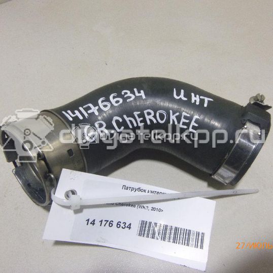 Фото Патрубок интеркулера для двигателя EXF для Chrysler / Jeep / Ram 190-250 л.с 24V 3.0 л Дизельное топливо