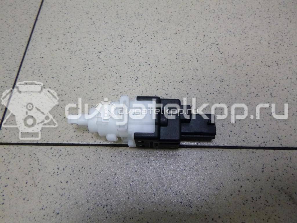 Фото Датчик включения стопсигнала  46840510 для Fiat Stilo 192 / Idea 350 / Linea 323 / Multipla 186 / Bravo {forloop.counter}}