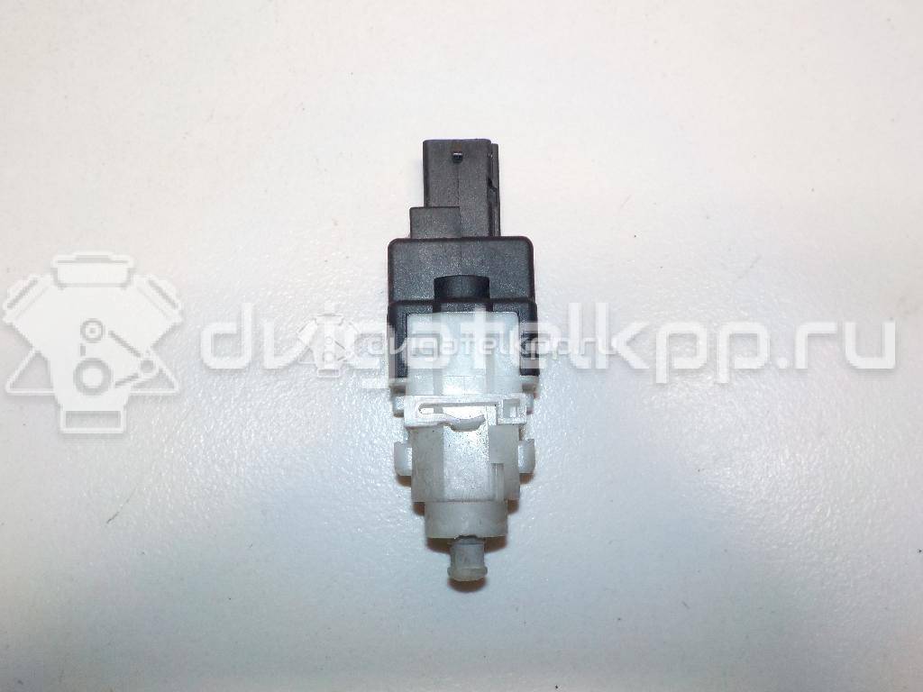 Фото Датчик включения стопсигнала  46840510 для Fiat Stilo 192 / Idea 350 / Linea 323 / Multipla 186 / Bravo {forloop.counter}}