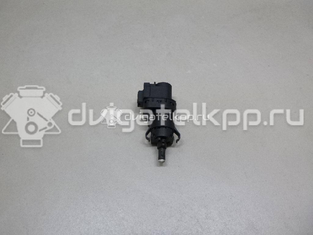 Фото Датчик включения стопсигнала  30773935 для ford B-MAX {forloop.counter}}