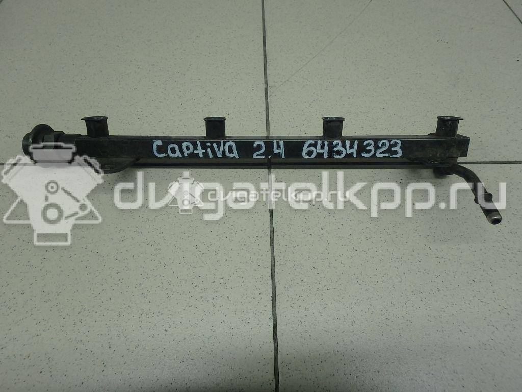 Фото Рейка топливная (рампа) для двигателя Z 24 SED для Chevrolet Captiva C100, C140 136-140 л.с 16V 2.4 л бензин 96487562 {forloop.counter}}