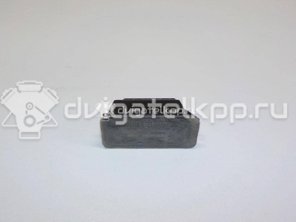 Фото Фонарь подсветки номера  5105886 для Ford Fiesta / Focus / Tourneo / C-Max / Ka {forloop.counter}}