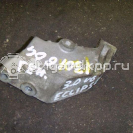 Фото Кронштейн генератора для двигателя 6G72 (SOHC 12V) для Mitsubishi Magna / Verada / Pajero / Diamante / Galant 141-205 л.с 12V 3.0 л бензин