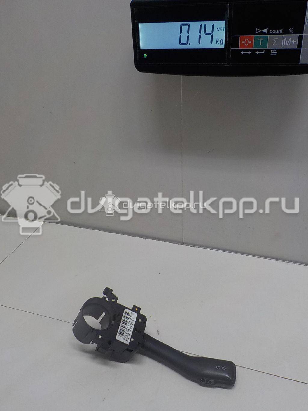 Фото Переключатель поворотов подрулевой  8L0953513G для ford Galaxy {forloop.counter}}