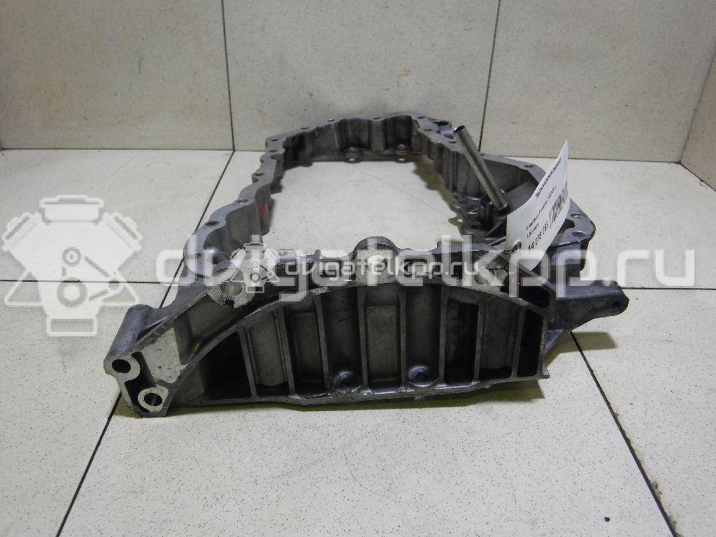 Фото Поддон масляный двигателя для двигателя 224DT для Land Rover Freelander / Range Rover / Discovery 150-190 л.с 16V 2.2 л Дизельное топливо LR006674 {forloop.counter}}