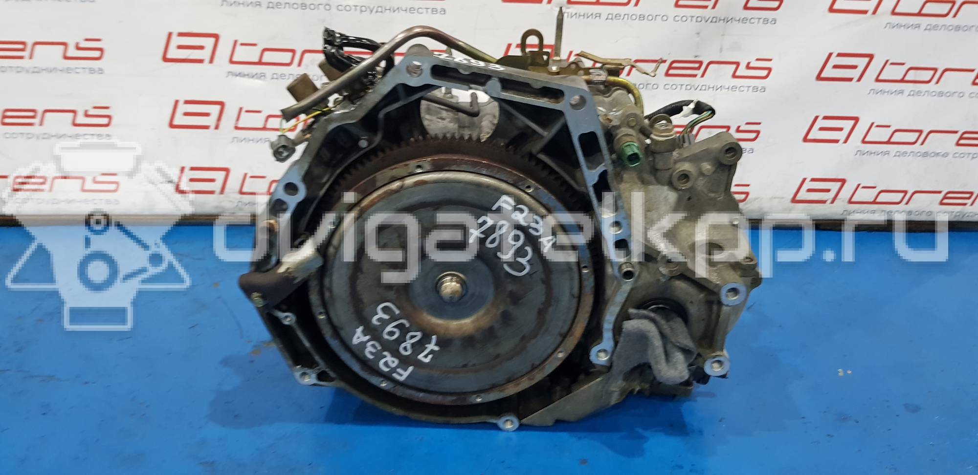 Фото Контрактный (б/у) двигатель 3UZ-FE для Toyota Celsior Ucf3 280-316 л.с 32V 4.3 л бензин {forloop.counter}}