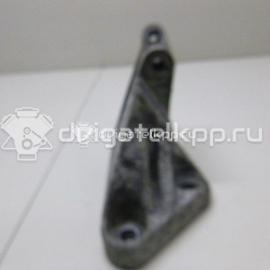 Фото Кронштейн генератора для двигателя YD22DDT для Nissan Primera / Almera 110-139 л.с 16V 2.2 л Дизельное топливо 11710AD200