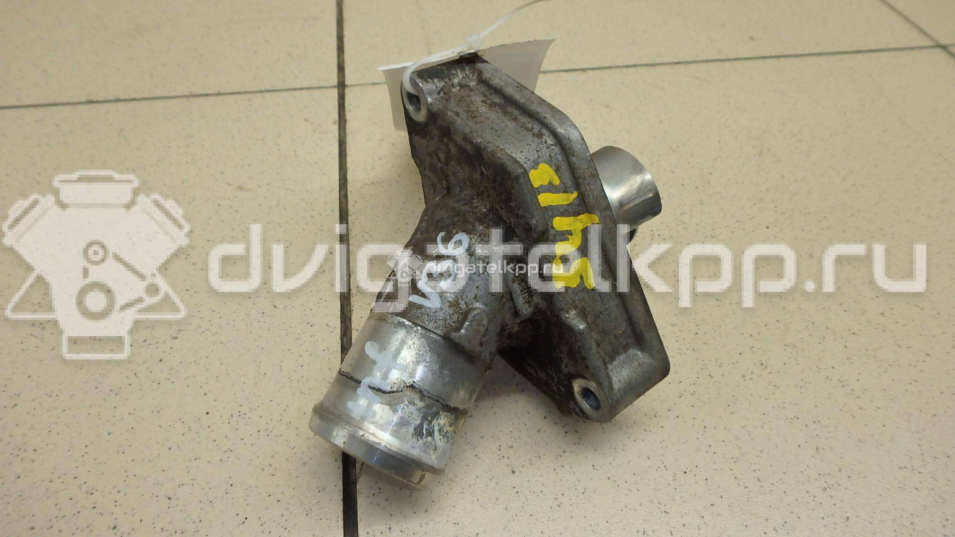 Фото Крышка термостата для двигателя VQ37VHR для Infiniti / Mitsubishi / Nissan 320-355 л.с 24V 3.7 л бензин 21200JK20A {forloop.counter}}