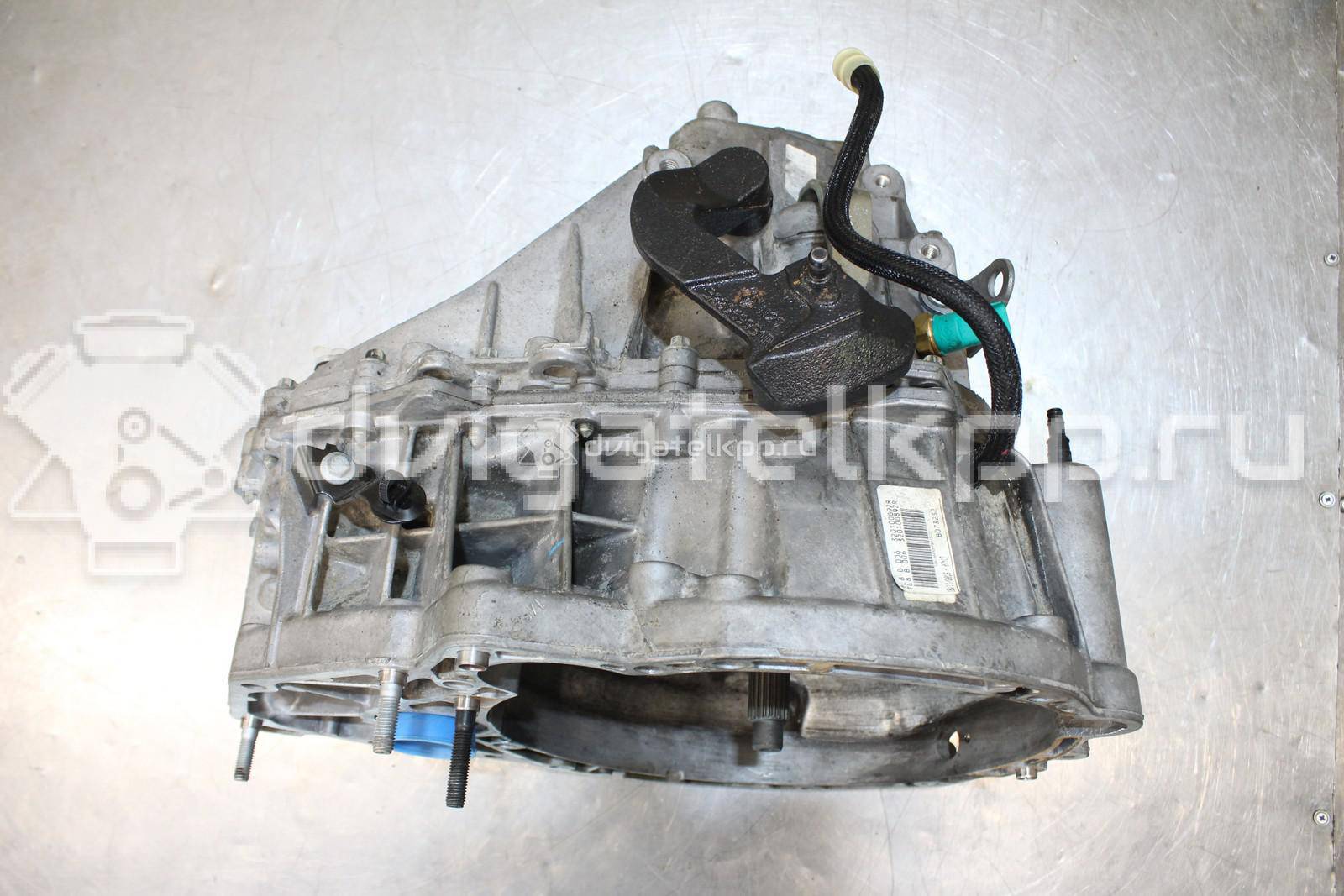 Фото Контрактная (б/у) МКПП для Renault Duster Hs 135-150 л.с 16V 2.0 л F4R бензин 320108166R {forloop.counter}}