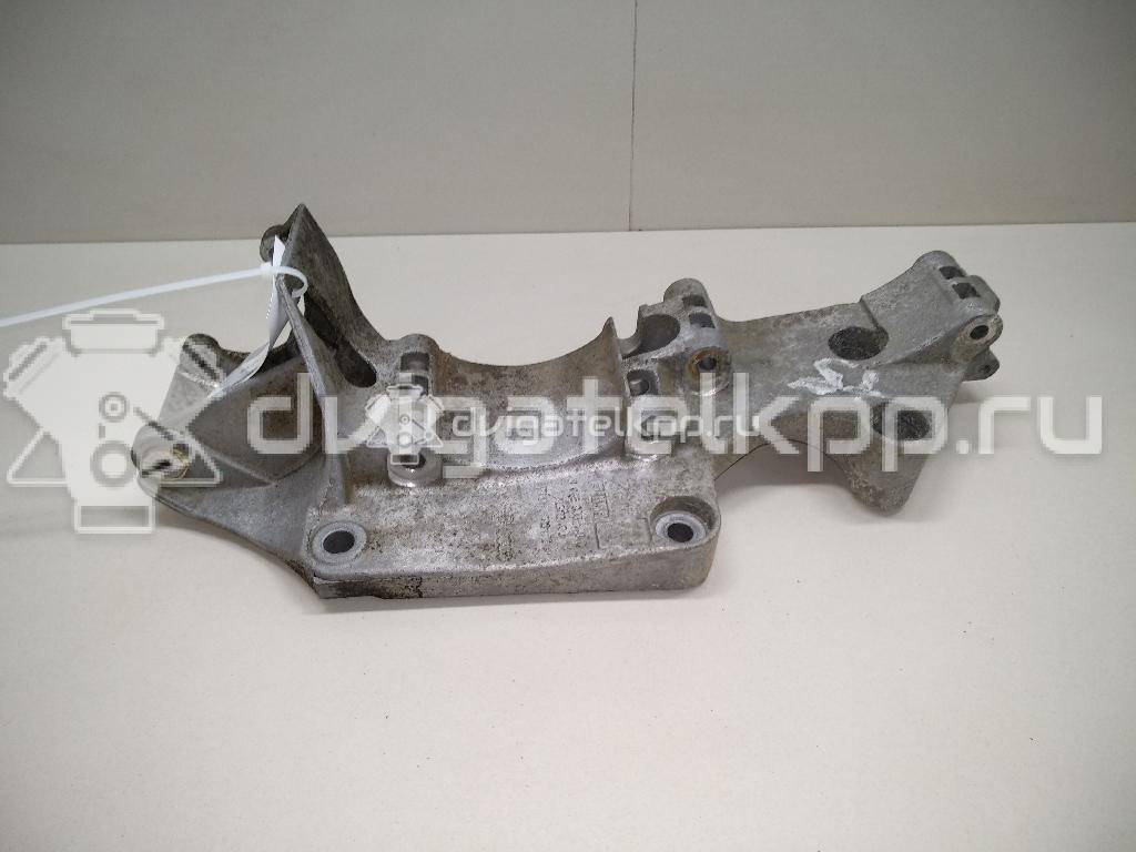 Фото Кронштейн генератора для двигателя AMF для Seat Ibiza / Cordoba / Arosa 6H 75 л.с 6V 1.4 л Дизельное топливо 045903143C {forloop.counter}}