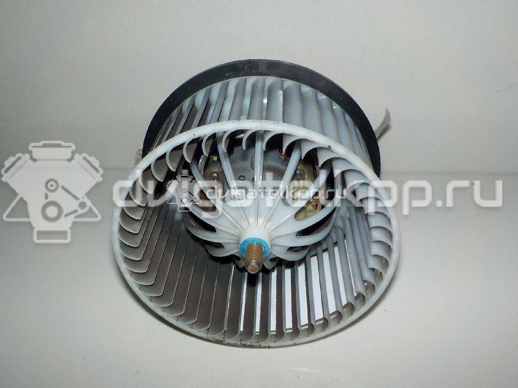 Фото Моторчик отопителя  LR016627 для Land Rover Freelander / Range Rover {forloop.counter}}