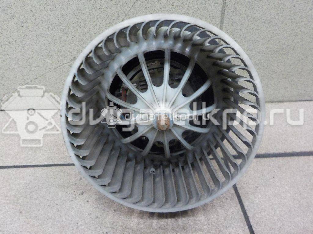 Фото Моторчик отопителя  LR016627 для Land Rover Freelander / Range Rover {forloop.counter}}