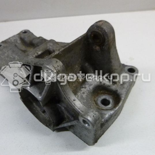 Фото Кронштейн генератора для двигателя AEE для Volkswagen Polo / Caddy / Vento 1H2 / Golf 75 л.с 8V 1.6 л бензин 030145169H