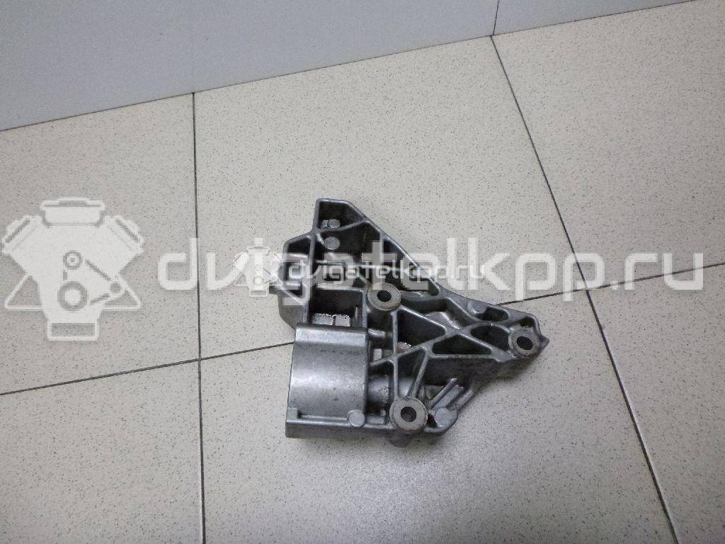 Фото Кронштейн генератора для двигателя CTHA для Volkswagen Tiguan / Jetta 150 л.с 16V 1.4 л бензин 03C903143B {forloop.counter}}