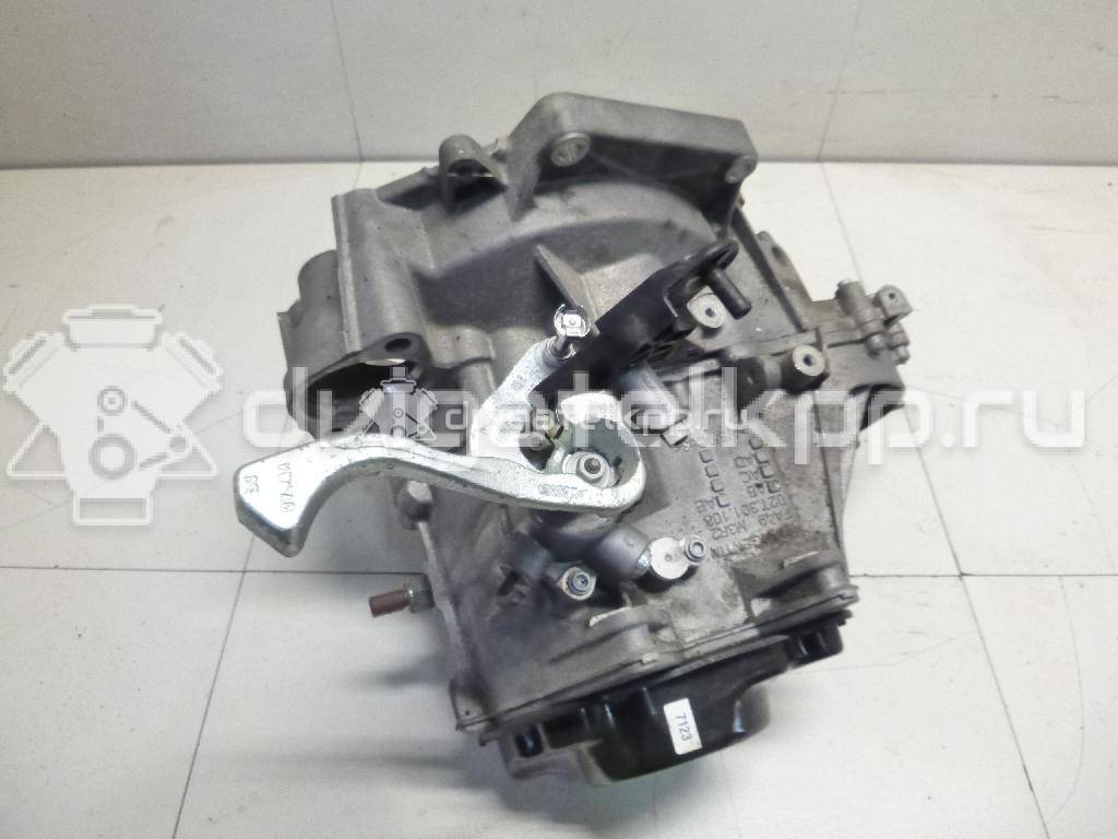 Фото Контрактная (б/у) МКПП для Volkswagen Polo / Caddy / Golf 110 л.с 16V 1.6 л CWVA бензин 02T300048L {forloop.counter}}