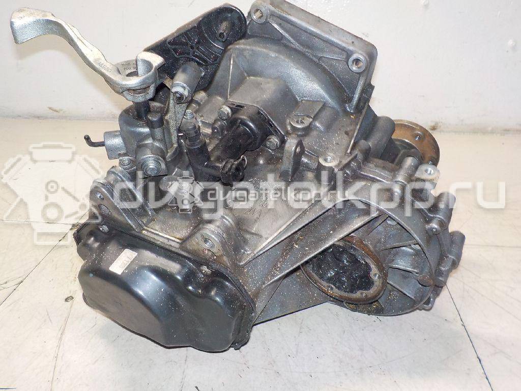 Фото Контрактная (б/у) МКПП для Volkswagen Polo / Caddy / Golf 110 л.с 16V 1.6 л CWVA бензин 02T300048L {forloop.counter}}