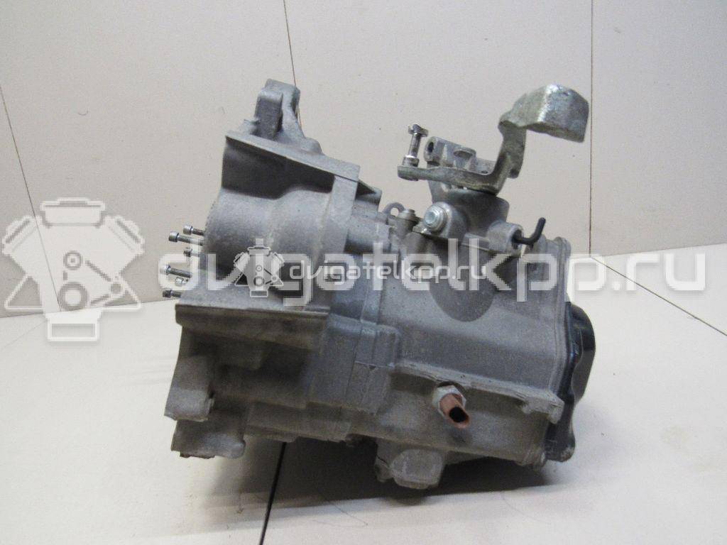 Фото Контрактная (б/у) МКПП для Volkswagen Polo / Caddy / Golf 110 л.с 16V 1.6 л CWVA бензин 02T300048L {forloop.counter}}