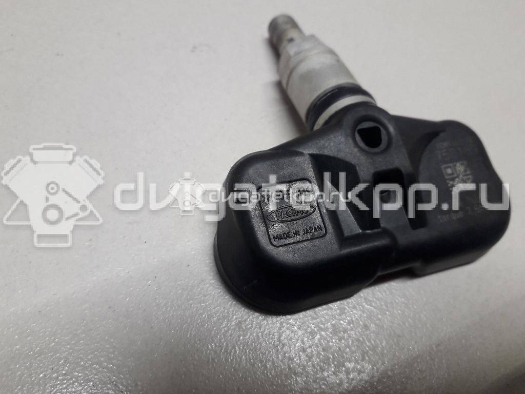 Фото Датчик давления в шине  407001LL0B для Nissan Primera / Micra / Cabstar / Navara / Np300 {forloop.counter}}