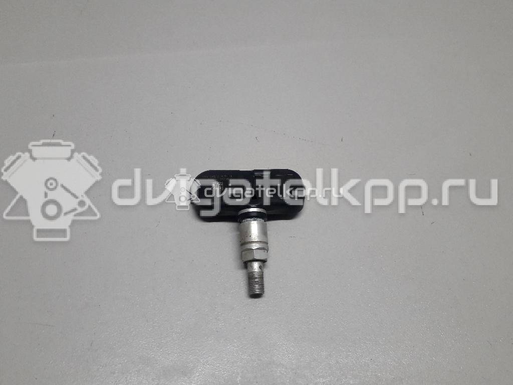 Фото Датчик давления в шине  407001LL0B для Nissan Primera / Micra / Cabstar / Navara / Np300 {forloop.counter}}