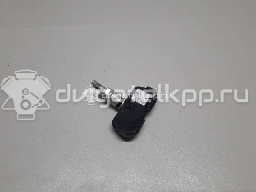 Фото Датчик давления в шине  407001LL0B для Nissan Primera / Micra / Cabstar / Navara / Np300 {forloop.counter}}