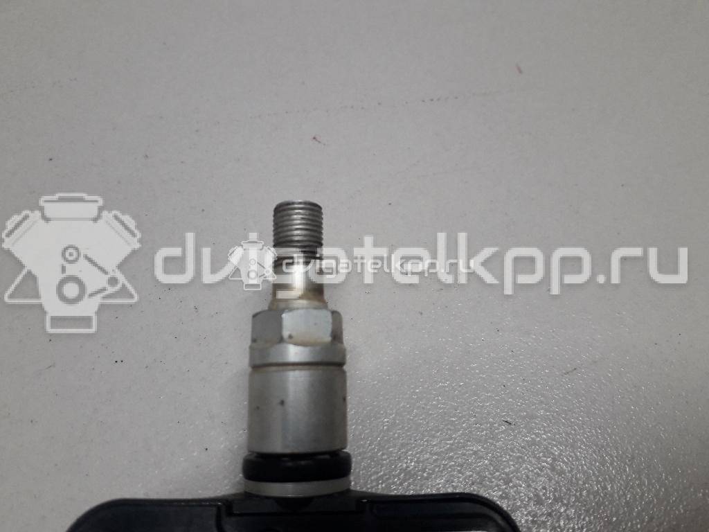 Фото Датчик давления в шине  407001LL0B для Nissan Primera / Micra / Cabstar / Navara / Np300 {forloop.counter}}