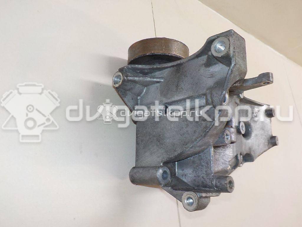 Фото Кронштейн генератора для двигателя BWT для Audi A4 200-203 л.с 16V 2.0 л бензин 06D903143D {forloop.counter}}