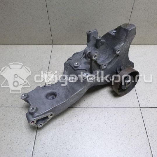 Фото Кронштейн генератора для двигателя BWE для Audi A4 200 л.с 16V 2.0 л бензин 06D903143D