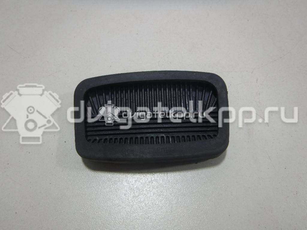 Фото Накладка педали тормоза  90468790 для Opel Tigra / Calibra A 85 / Astra / Corsa / Vectra {forloop.counter}}