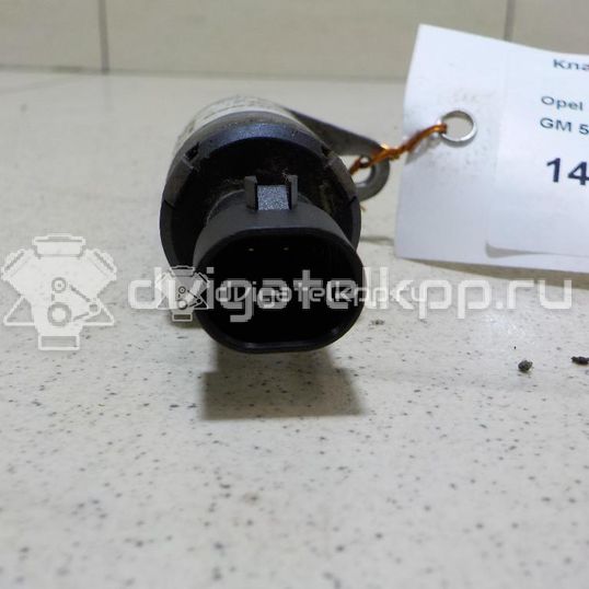 Фото Клапан электромагн. изменения фаз ГРМ  55567050 для Opel Astra / Mokka X / Vectra / Signum / Insignia