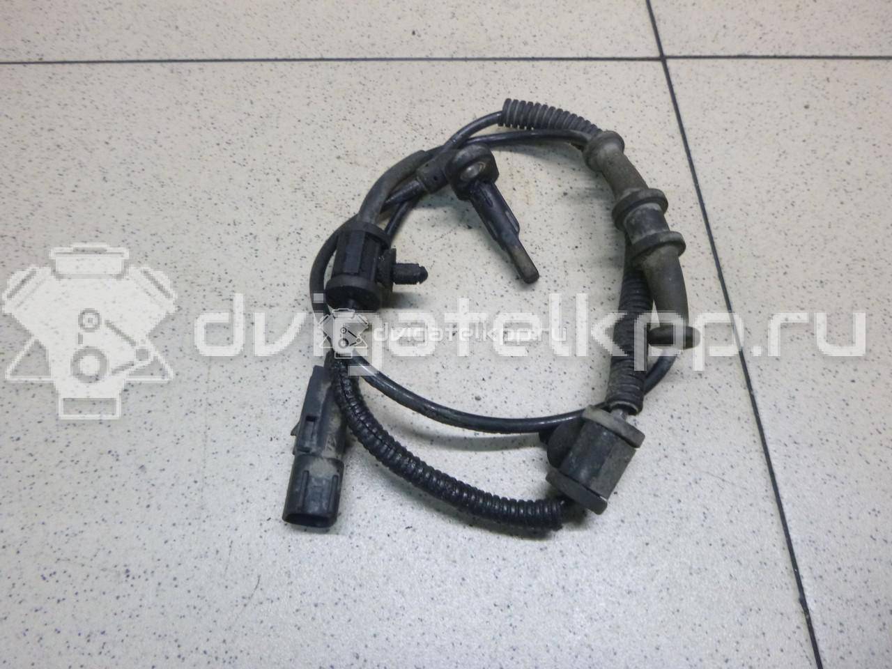 Фото Датчик ABS передний  13329258 для Opel Astra / Ampera / Zafira / Meriva {forloop.counter}}