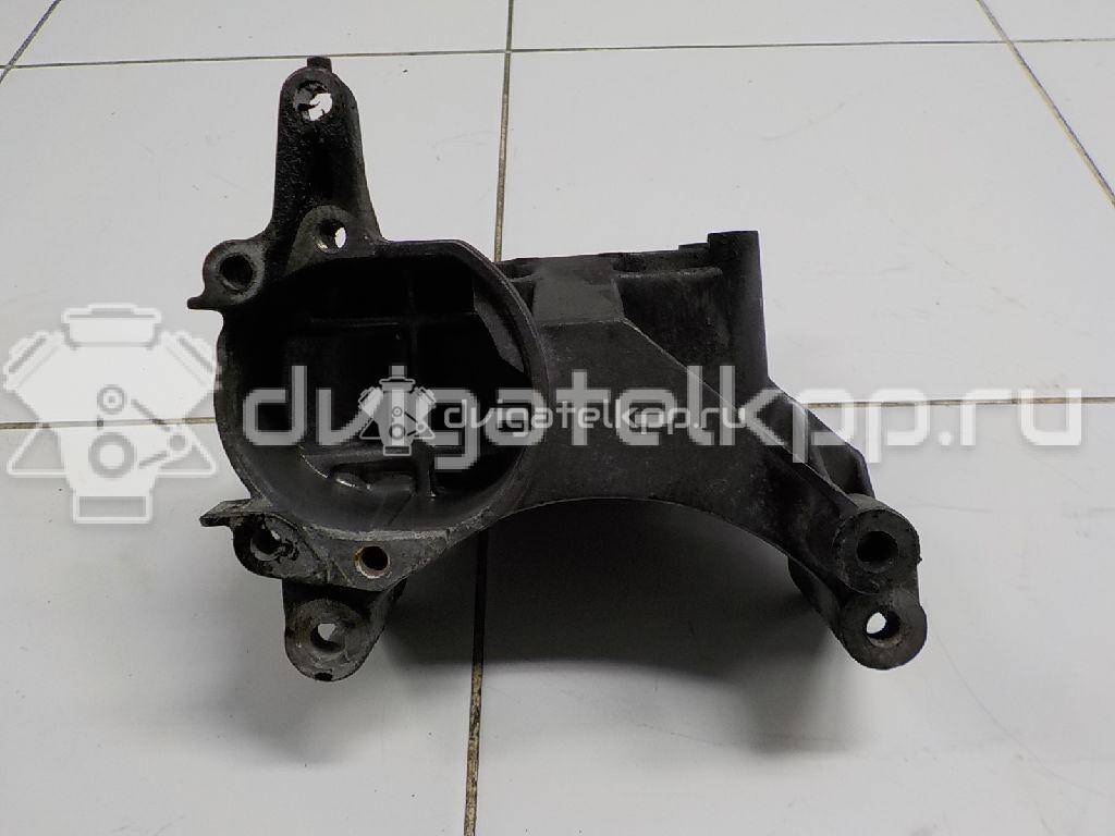 Фото Кронштейн генератора для двигателя M43 B19 (194E1) для Bmw Z3 E36 / 3 116-118 л.с 8V 1.9 л бензин 12311247646 {forloop.counter}}