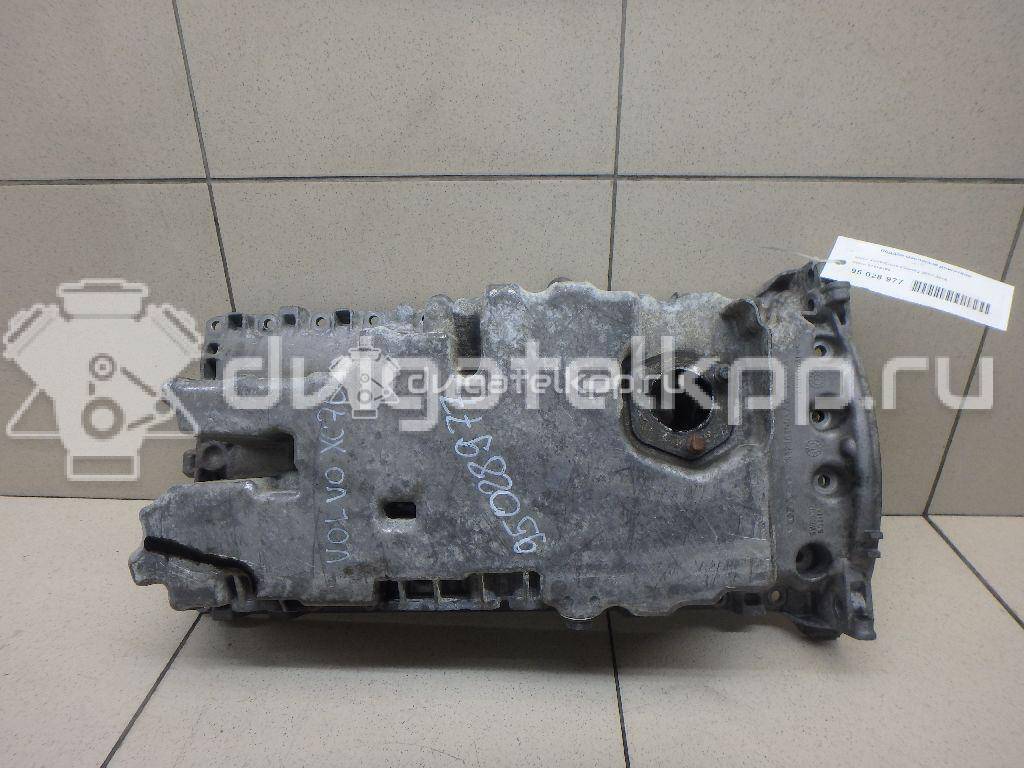 Фото Поддон масляный двигателя для двигателя D 5244 T для Volvo S80 / V70 / Xc70 / S60 163 л.с 20V 2.4 л Дизельное топливо 31216169 {forloop.counter}}